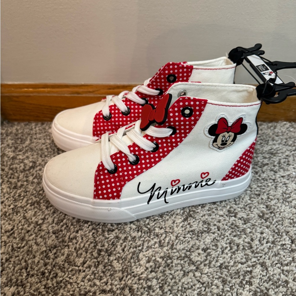 NWT Ground Up Minnie Mouse High-Top Sneakers Size 2